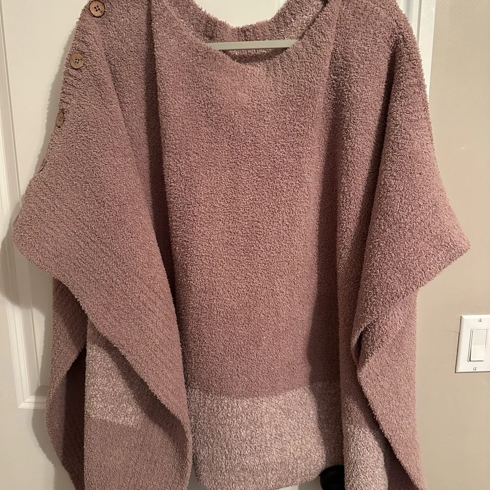 Barefoot Dreams Cozychic Coastline Poncho - Picture 4 of 4